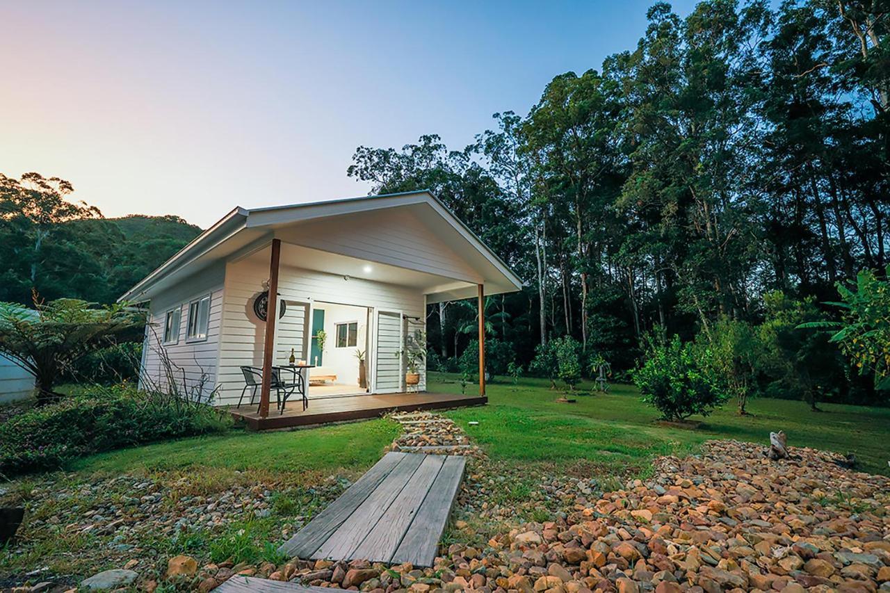 The Poolhaus Retreat - Peaceful Private Studio Valdora Esterno foto